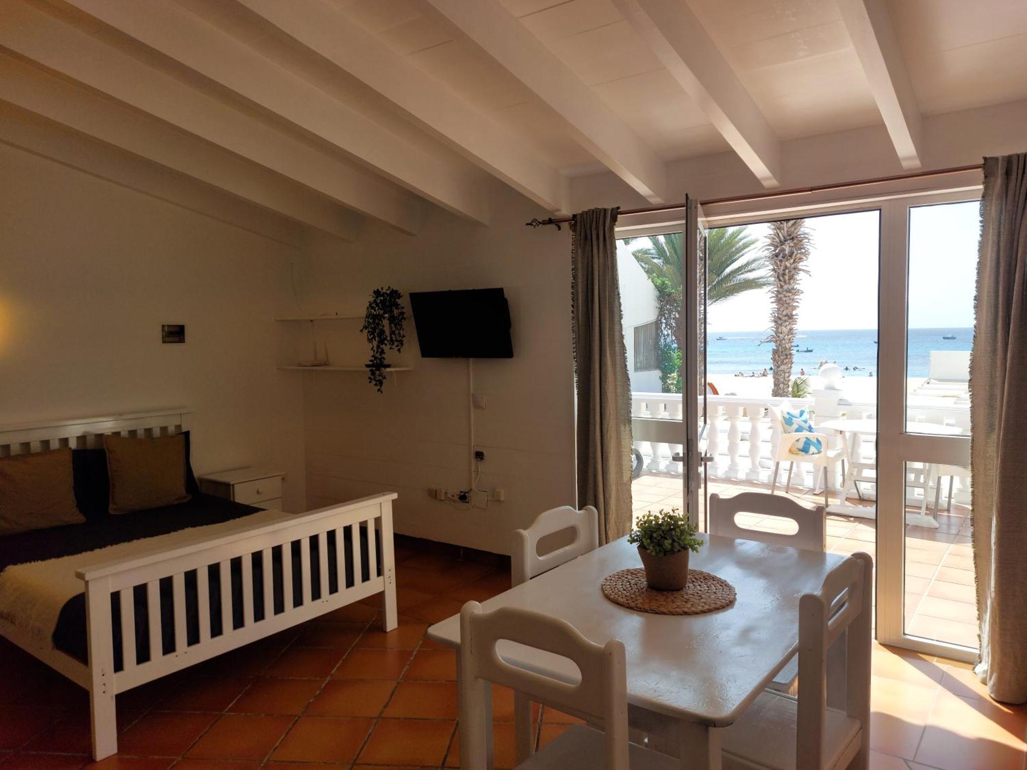 Vista Mar - Seafront Holiday Apartments Santa Maria Esterno foto