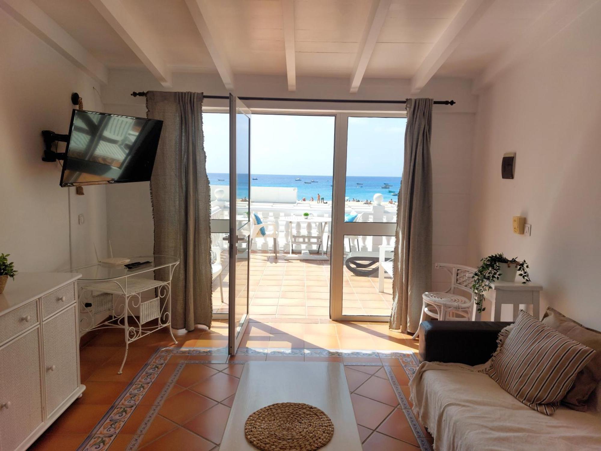 Vista Mar - Seafront Holiday Apartments Santa Maria Esterno foto
